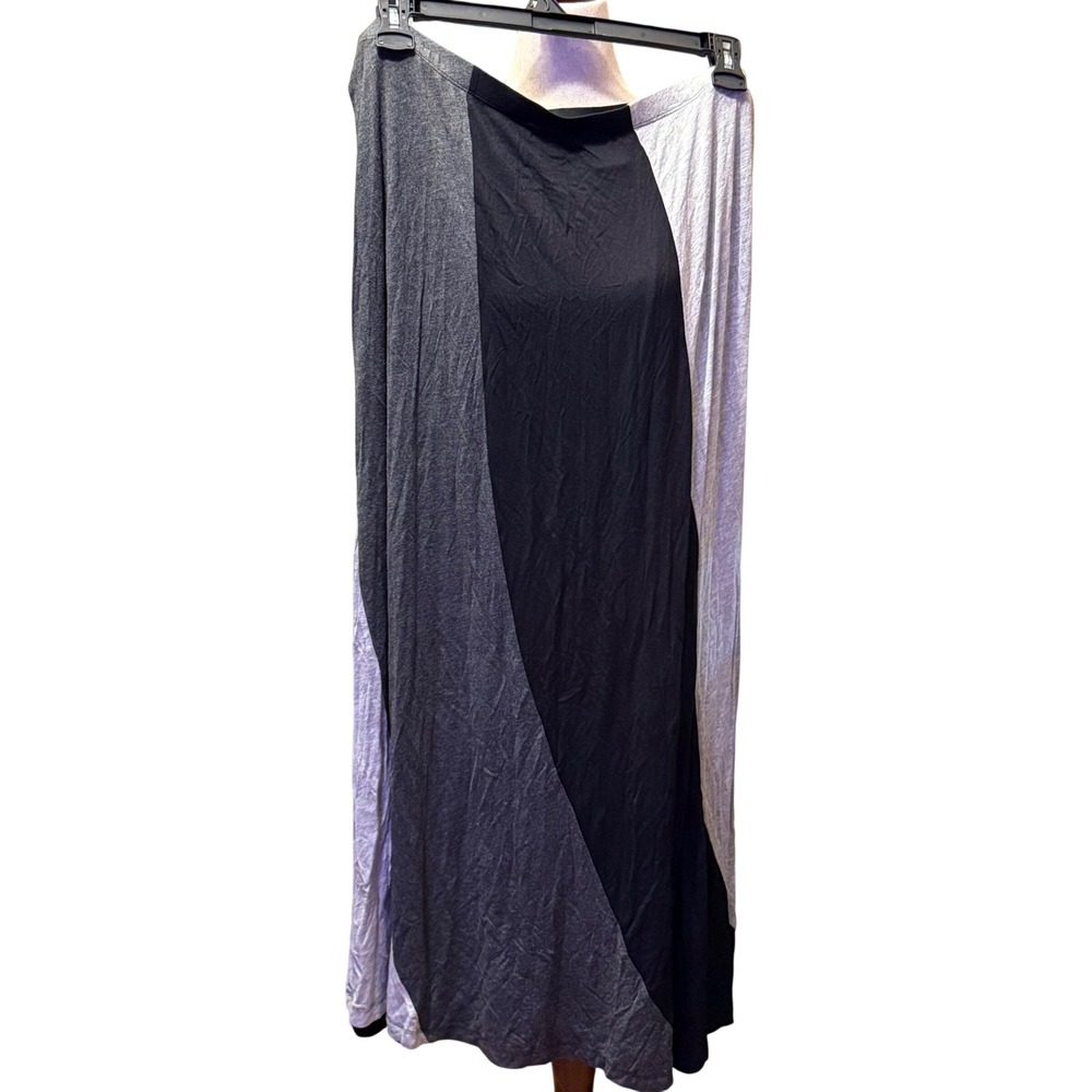 Dressbarn Women's Geometric Colorblock Maxi Skirt‎ Size 18/20 Rayon Blend